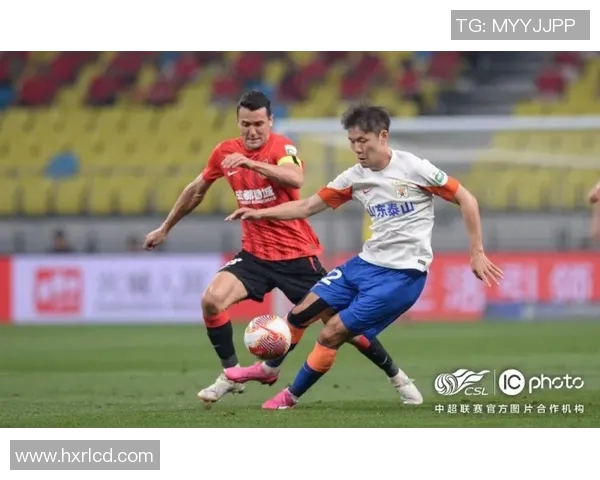 谢鹏飞足球:从青训到职业生涯的奋斗历程与精彩瞬间